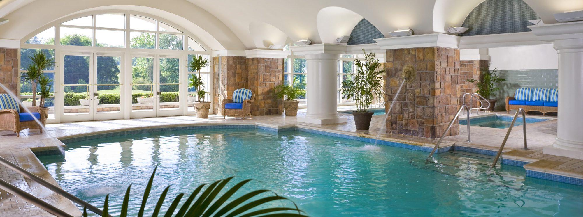 夏洛特Ballantyne酒店的室内游泳池